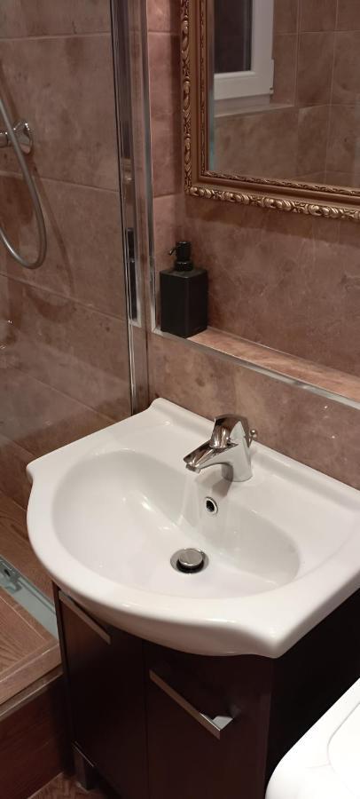 City Center Apartment In Middle Of Bratislava Luaran gambar